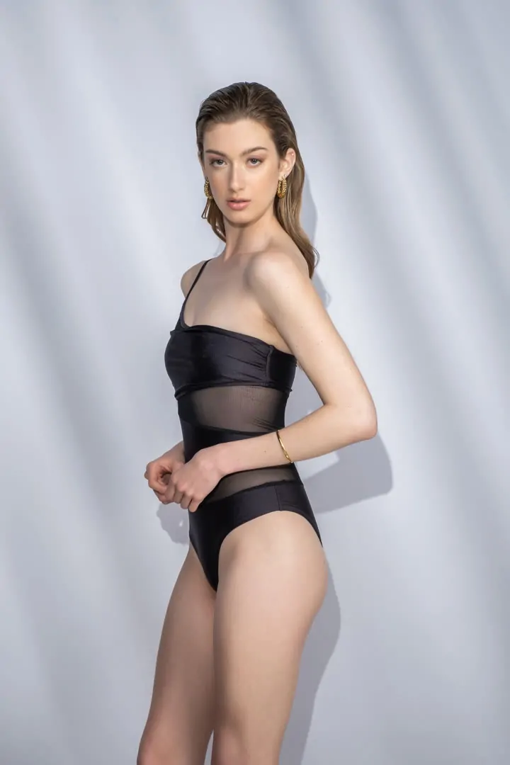 MEDINILLA ONE PIECE 2 (ECLIPSE BLACK)