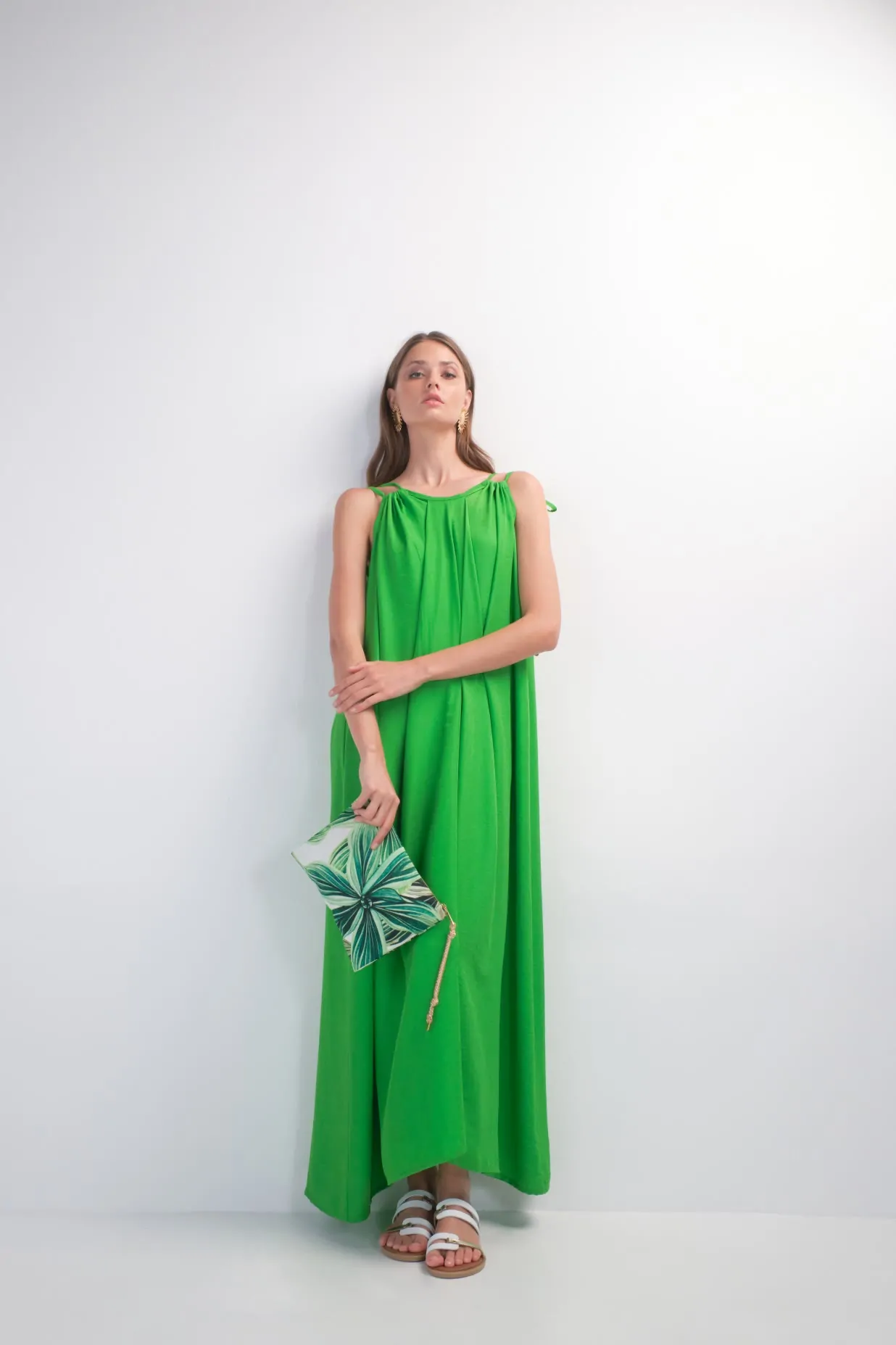 Mirabella clutch (flora green)